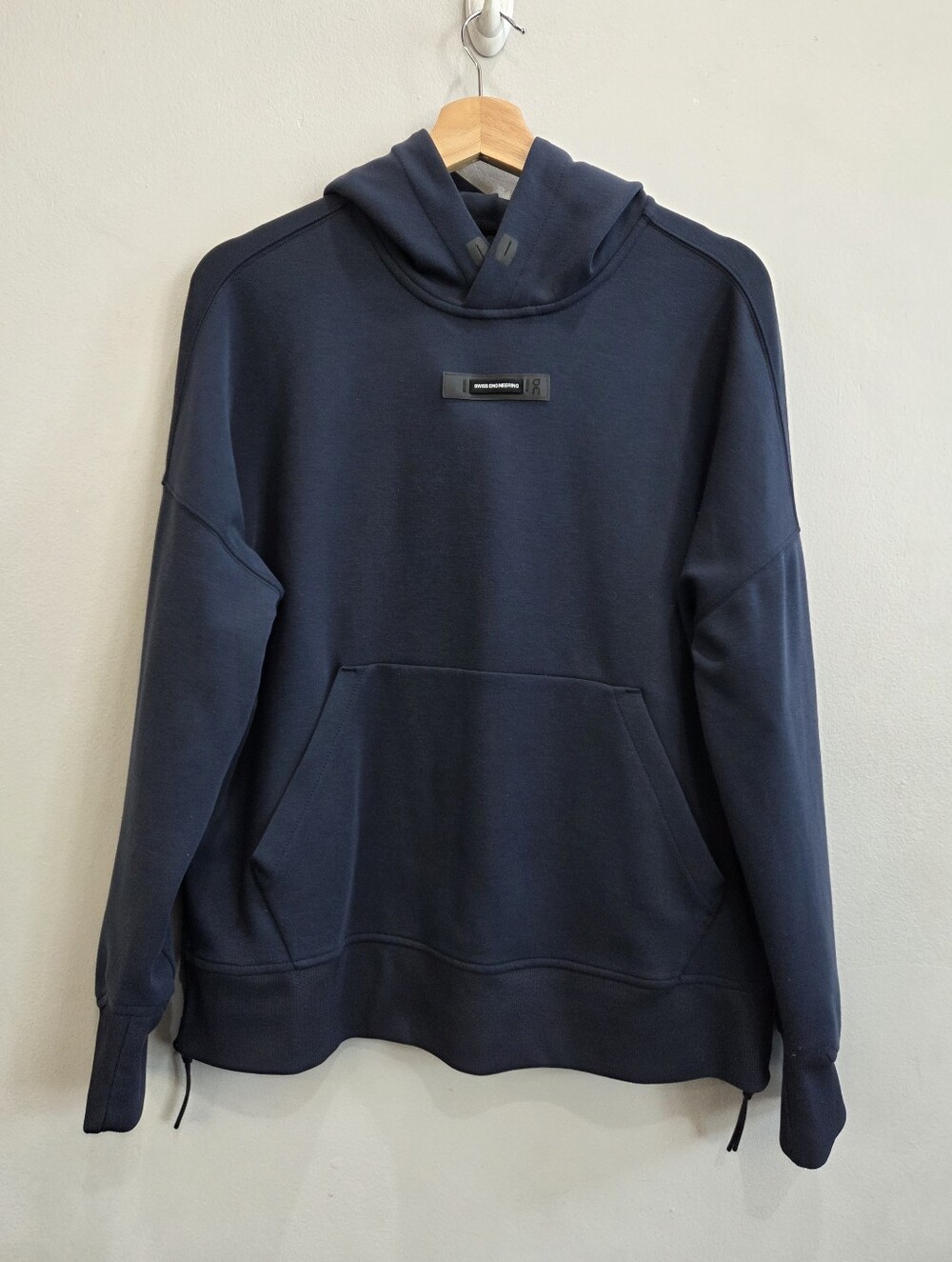 Women's On Running Hoodie Swiss Engineering Focus Tech Size Small Navy Blue